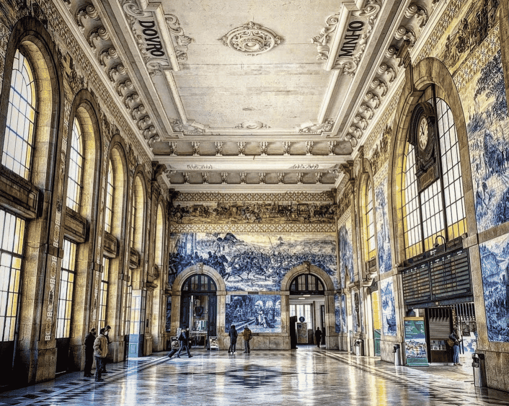 São Bento Station